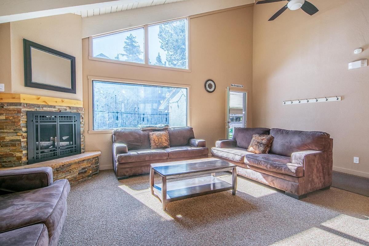 Fully Renovated! St Anton #17 Ski In Ski Out 1 Bedroom 1 Bathroom Condo! Sleeps Up To 4! Μαμούθ Λέικς Εξωτερικό φωτογραφία
