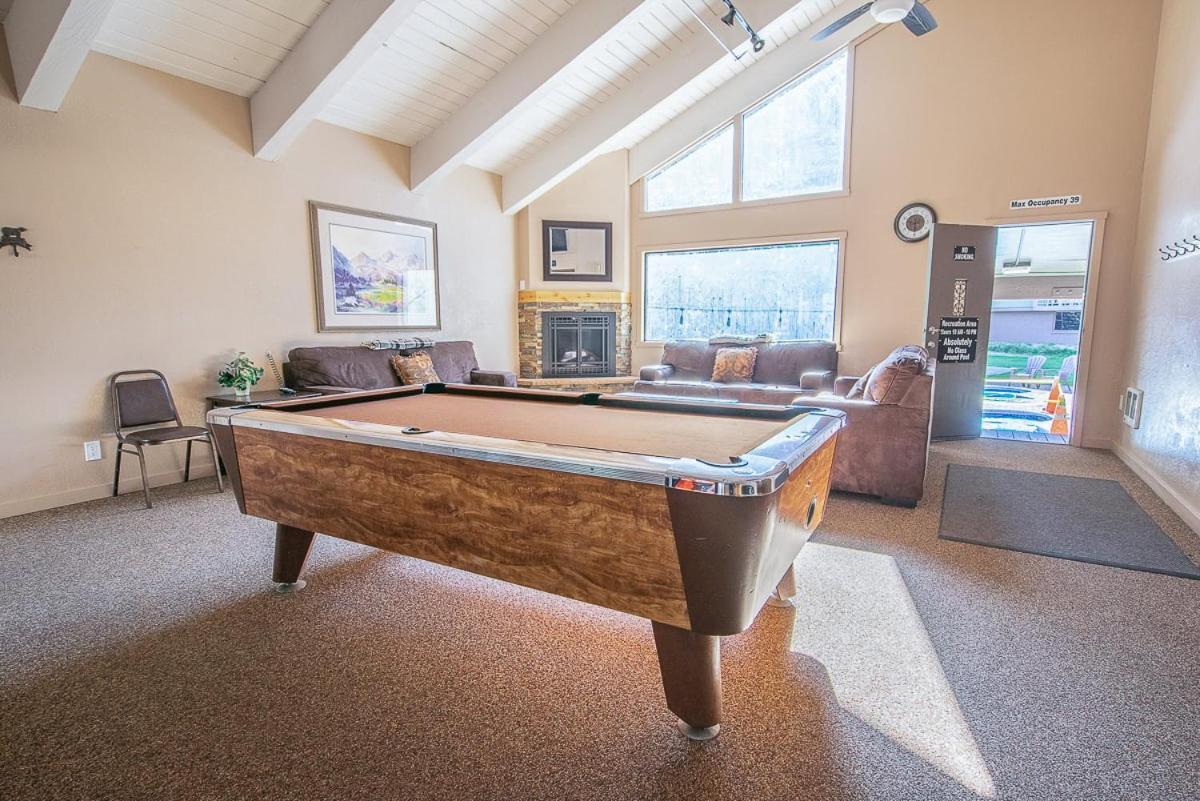 Fully Renovated! St Anton #17 Ski In Ski Out 1 Bedroom 1 Bathroom Condo! Sleeps Up To 4! Μαμούθ Λέικς Εξωτερικό φωτογραφία