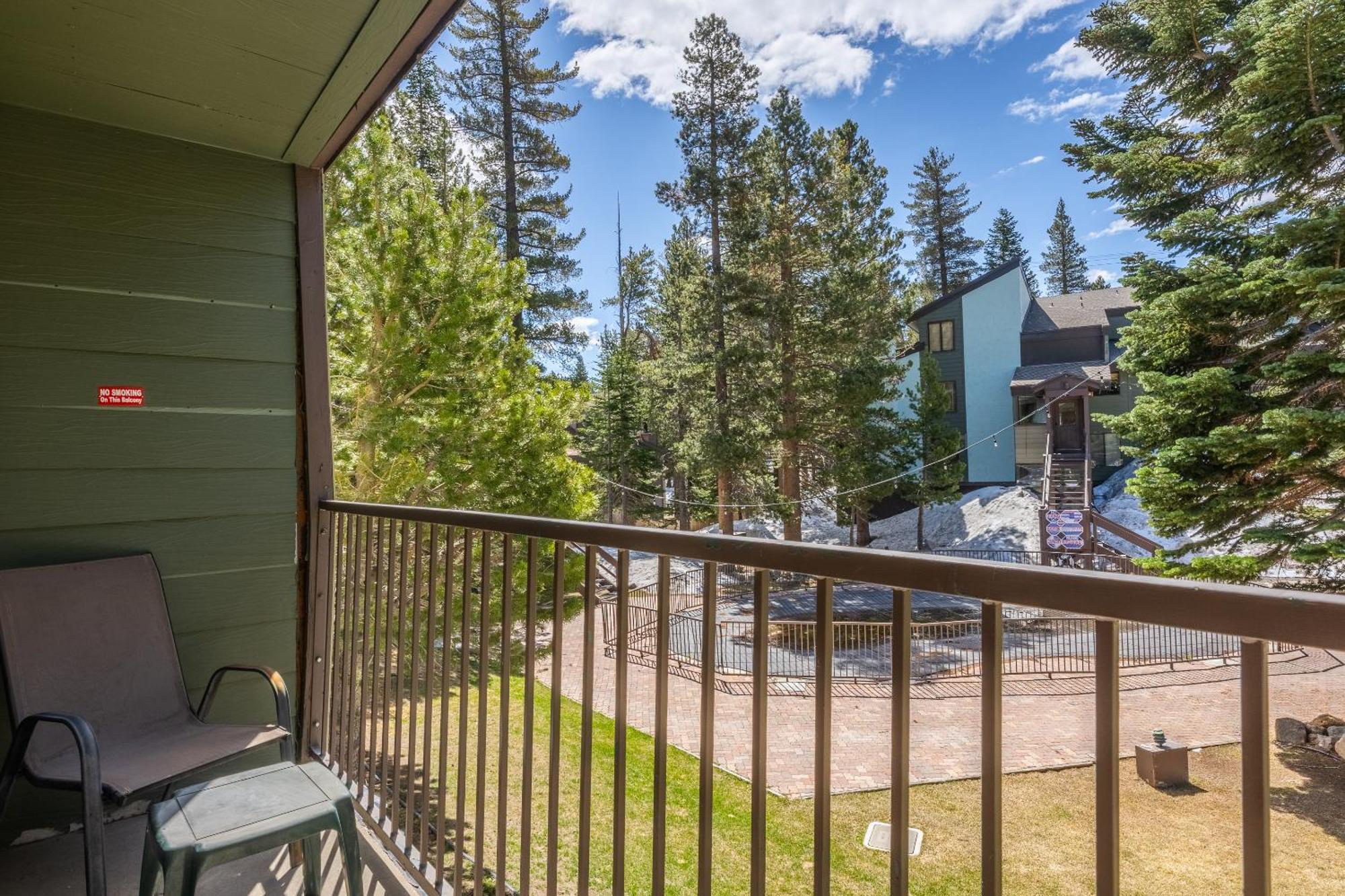 Fully Renovated! St Anton #17 Ski In Ski Out 1 Bedroom 1 Bathroom Condo! Sleeps Up To 4! Μαμούθ Λέικς Εξωτερικό φωτογραφία